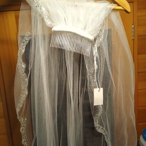 FINAL 😊Bridal Veil w/comb